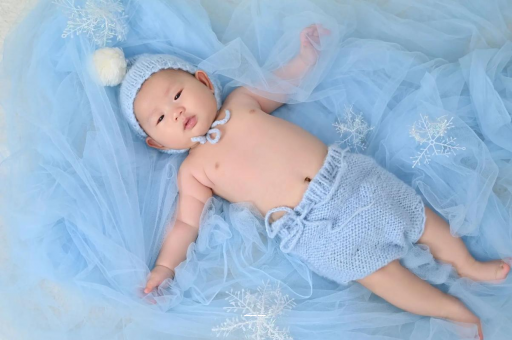 陆丰宝宝打嗝是什么原因 陆丰宝宝打嗝是什么原因